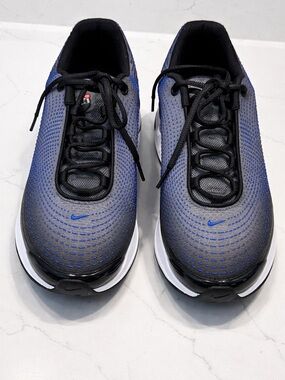 Nike Air Max DN Men’s Size 11 Black Blue Running Sneakers Athletic Shoes